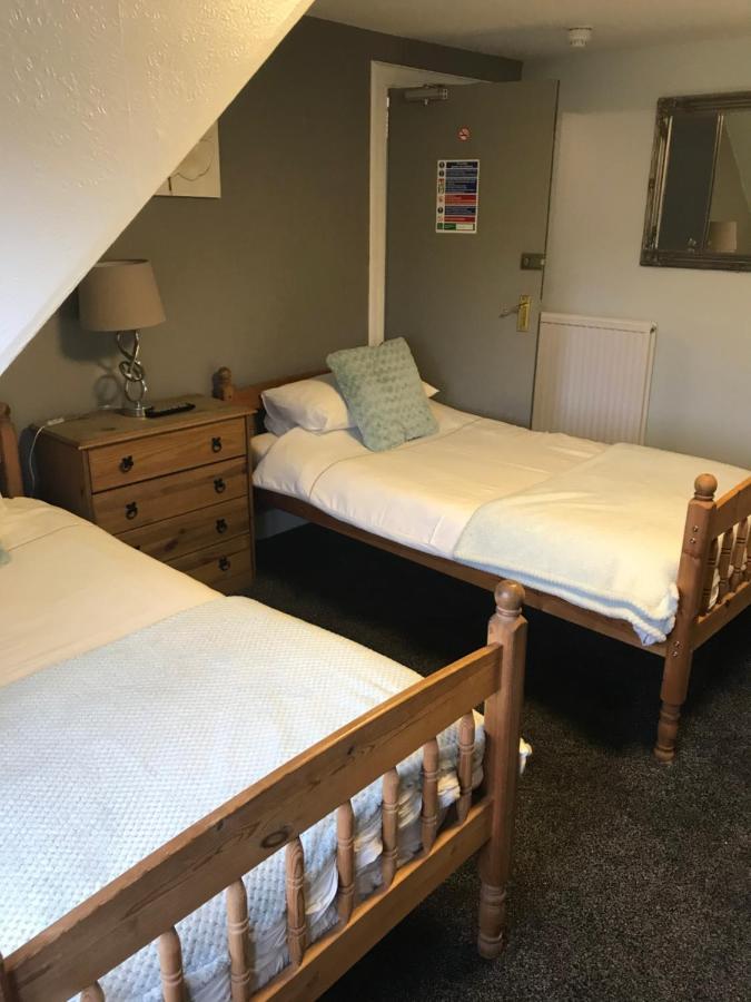 White Horse Hotel *